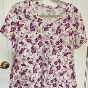 Duluth Trading Women's Sz. Large V-neck Short-Sleeve Knit Tee